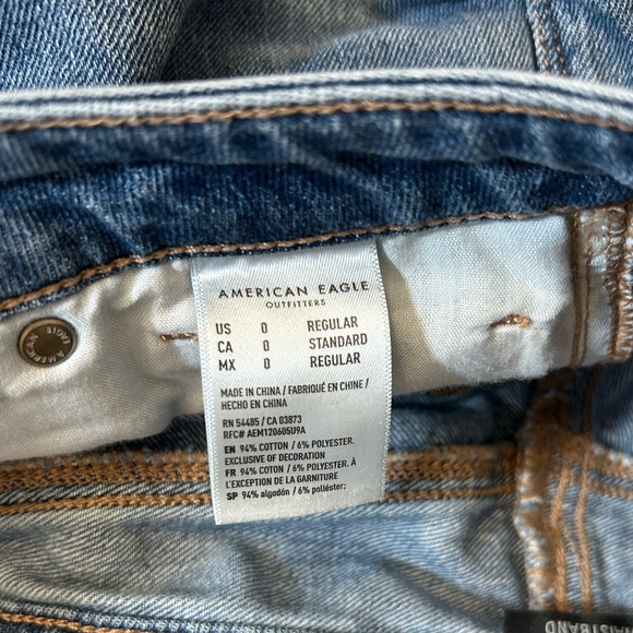 American Eagle Mom Jeans Distressed Size 0 - Picture 11 of 13